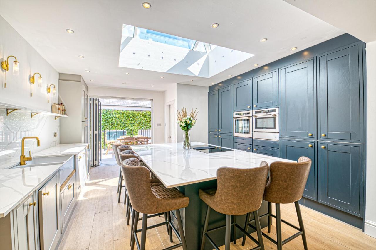 Luxury Georgian Townhouse With Cinema And Parking Villa Chester Exterior foto
