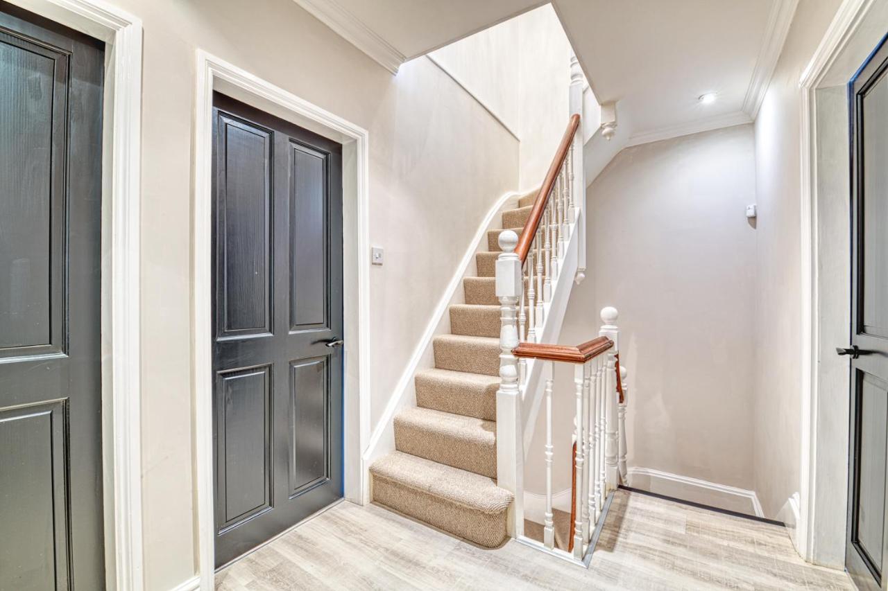 Luxury Georgian Townhouse With Cinema And Parking Villa Chester Exterior foto